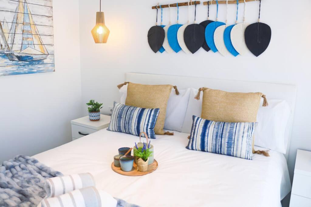 Iconic Sea Views Luxury Apartment