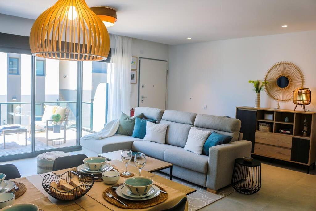 Iconic Sea Views Luxury Apartment Puerto Marino